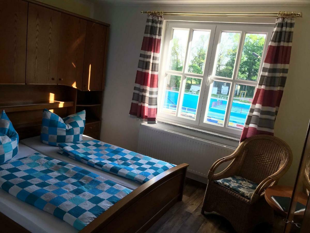 Pension Am Waldbad Seehausen  Buitenkant foto
